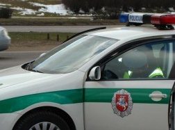 Moterį vyras auklėjo peiliu